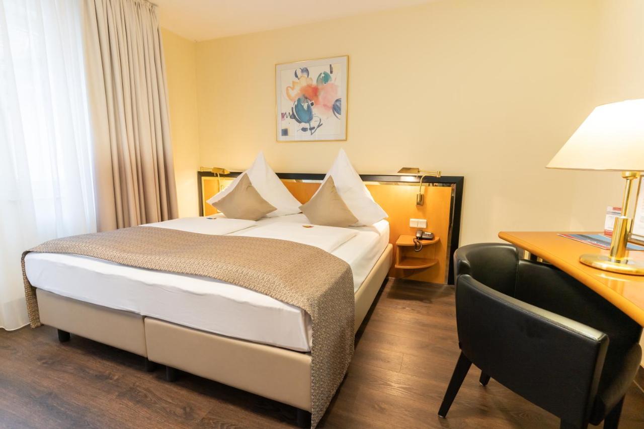 Hotel Am Stadtgarten Радолфцел ам Бодензее Екстериор снимка