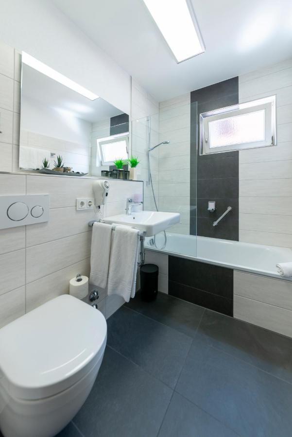 Hotel Am Stadtgarten Радолфцел ам Бодензее Екстериор снимка